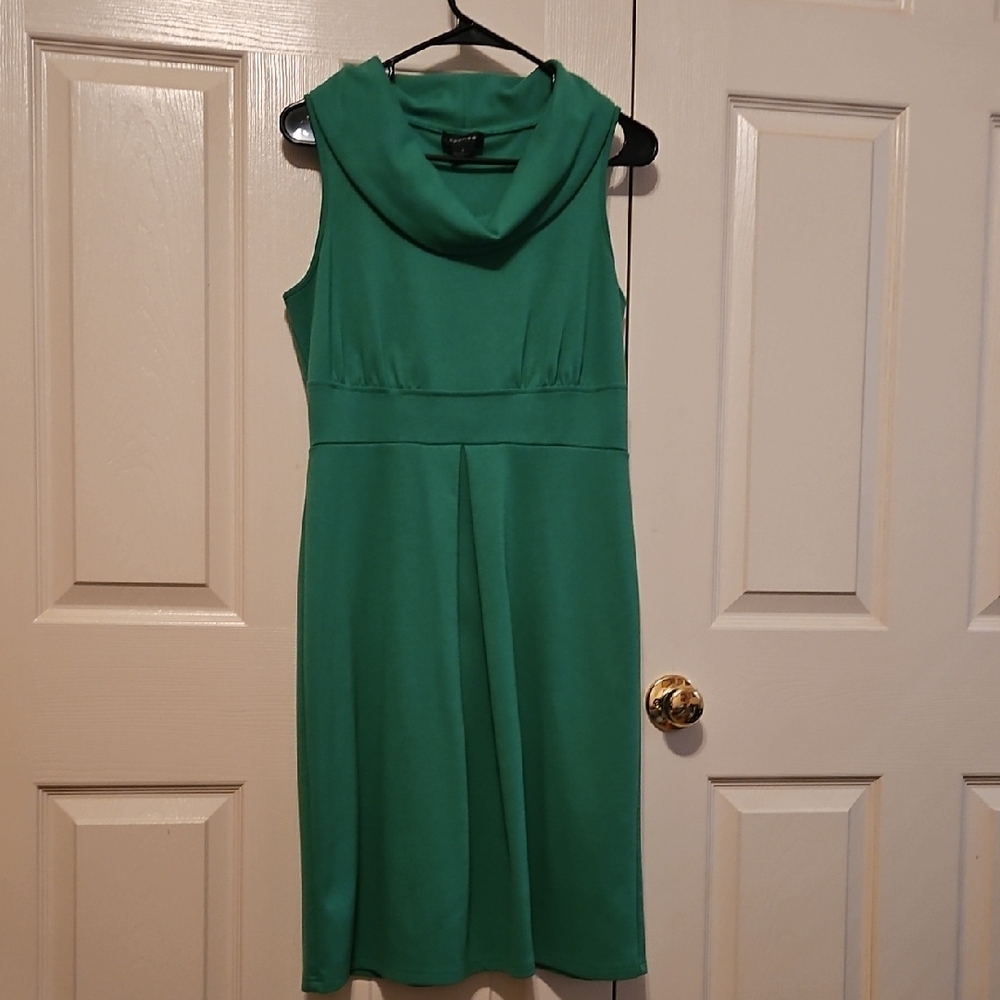 Green Cowl Neck Sleeveless Dress